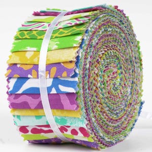 Soimoi 40Pcs Animal Print Precut Fabric Strip Roll Crafting and Sewing, 100% Cotton Fabric Jelly Roll for Scrapbooking, Precut Quilt Project