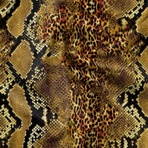 Puede incluir: Un diseño textil digital que combina estampados de serpiente y leopardo. El estampado de serpiente presenta un tono marrón dorado con detalles negros, mientras que el estampado de leopardo muestra manchas marrones y negras.