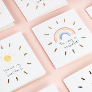 Paquete de 4 cartas positivas: eres una carta increíble, cartas Arco Iris y Sol. Paquete de tarjetas de agradecimiento para profesores.