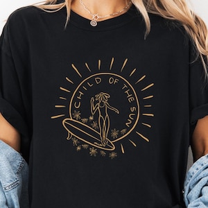 Comfort Colors Surf Sunset T-shirt, Surf Art Shirt, Waves, Ocean Tee, Beach, Summer Apparel, Minimalist Surf Tee, Surfer Gift, Unisex Tee
