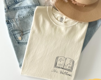 Camiseta Comfort Colors® para profesor de matemáticas, camiseta personalizada con el apellido del profesor, regreso a clases, camiseta para profesor, agradecimiento al profesor, regalo para profesor.