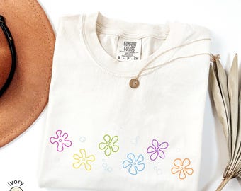 Camiseta Comfort Colors® Bob Esponja Flores, Presente para Fãs do Bob Esponja, Camiseta Engraçada dos Anos 90, Camiseta com Meme Estético, Presente Vintage Nostalgia