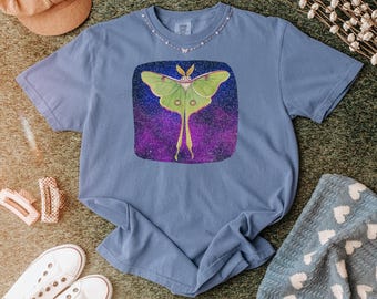 Camiseta Comfort Colors® Luna Moth, Camiseta estilo Cottagecore celestial, Camiseta mística de fases lunares, Camiseta boho con toques de bruja, Regalo para ella