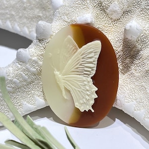 1 Piece - Cabochon-Acrylic Peach and White Left Facing Non-Calibrated Oval Cameo-Butterfly-38x28mm Butterfly Cabochon-Jewelry Making Supply