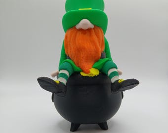 Leprechaun Gnome on Cauldron – St. Patrick’s Day Gnome Decor