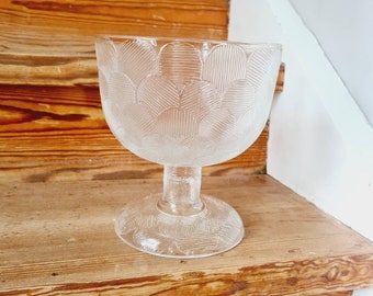 Lovely stylish MIRANDA bowl on foot by Heikki Orvola, Nuutajärvi, Notsjo Finnish clear glass  bowl mid century glass /