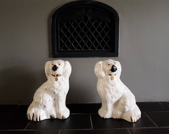 Mantelpiece dogs vintage Beswick, pair of dogs with gold decor, 8" x 5 1/2"