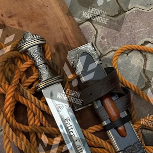 Handmade Fetter Lane Sword Replica: Medieval Collectible Display