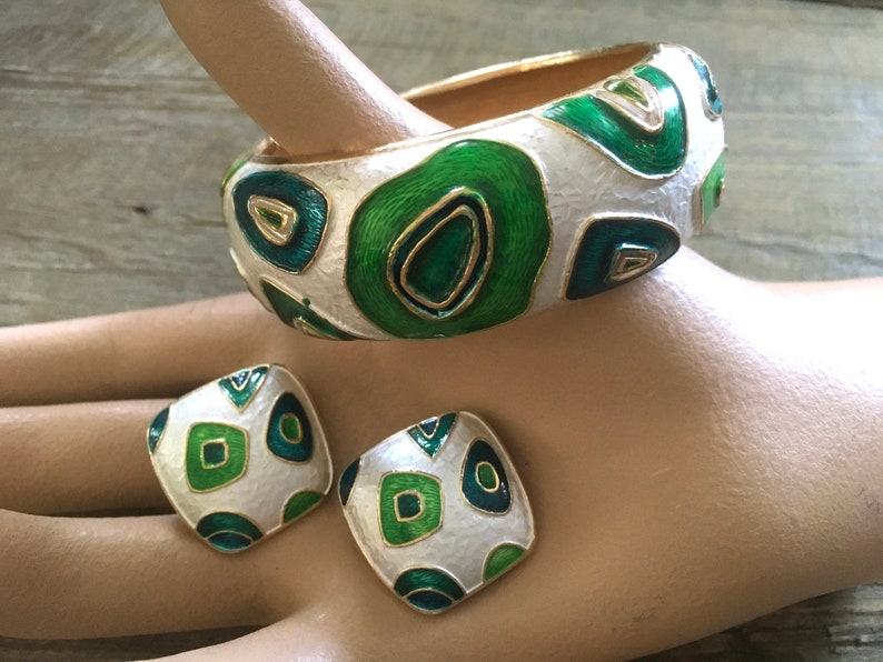 Vintage Enamel Bangle Bracelet and Clip Earring Set Kelly Green Turquoise White