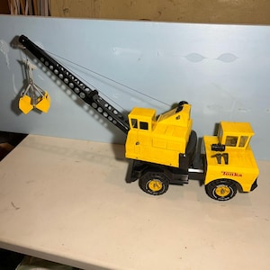 Vintage Tonka Truck Mighty Crane Yellow Pressed Steel