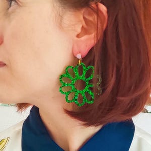 Bright green flower resin earrings, women&#39;s jewelry, PAQUETETTE