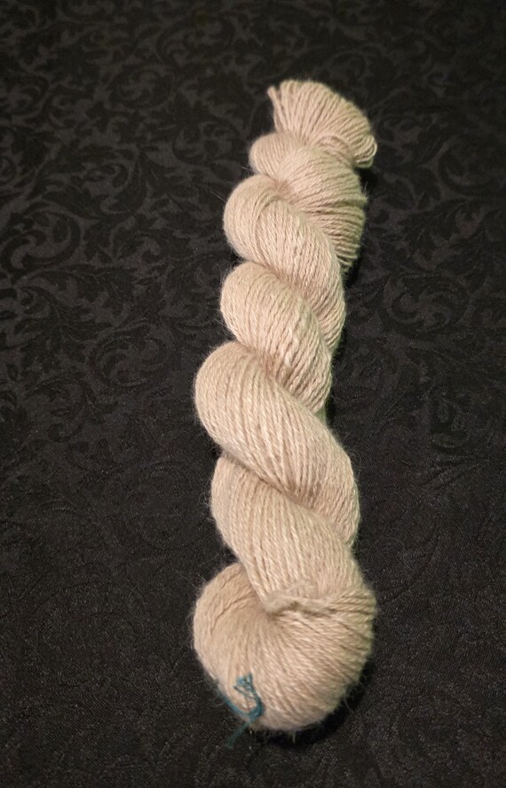 Hand-spun cashmere wool natural color 100g approx. 200mRoda da Filar
