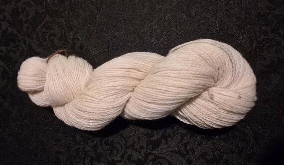 Hand-spun natural yarn – 100g Merino wool – 2-ply