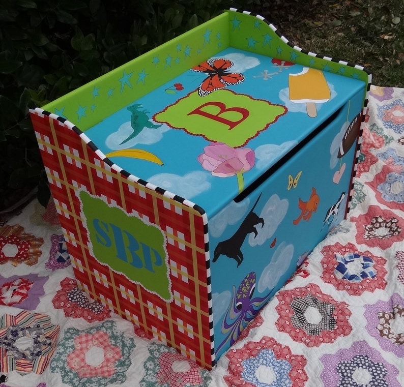 large personalized toy box