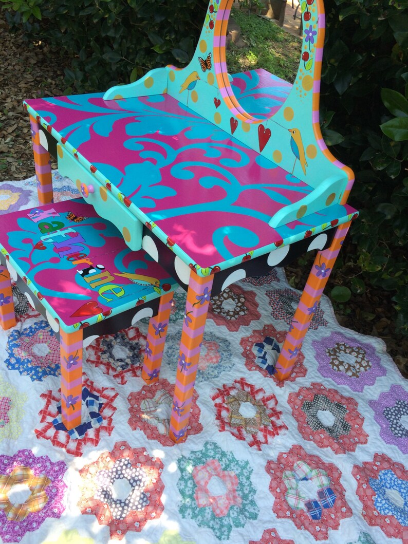 Child S Vanity Table And Bench Kids Little Girl Image 0