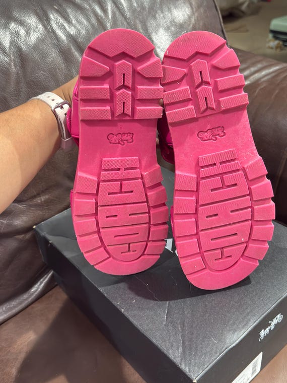 Coach Pink Sandals Size 8 (Dragonfruit) View 6