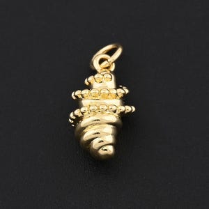Shiny Spiral Sea Shell Pendant in 18K Gold Filled for Beach Themed DIY Jewelry Necklace or Bracelet Projects 9.5x13.8mm
