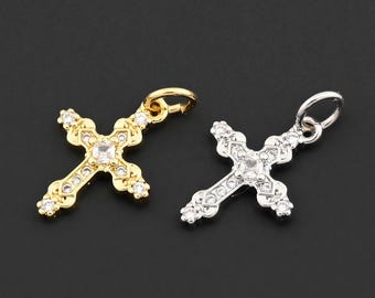 Colgante clásico de cruz religiosa con elementos de cristal brillante en estilo chapado en oro de 18 quilates para un diseño de joyería elegante 12 x 16 mm