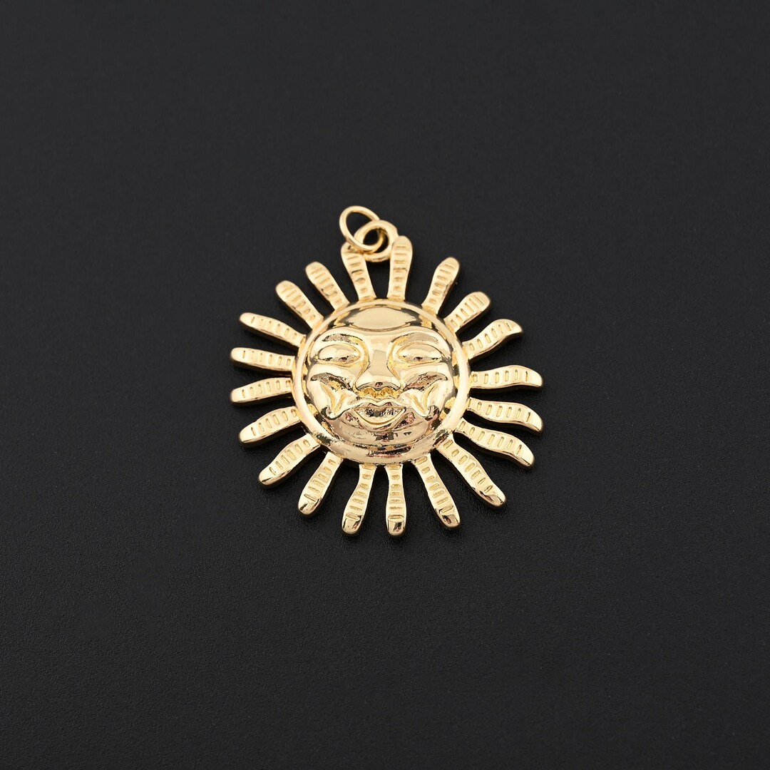 Celestial Sun Pendant With Laughing Face and Bold Rays in 18K Gold ...