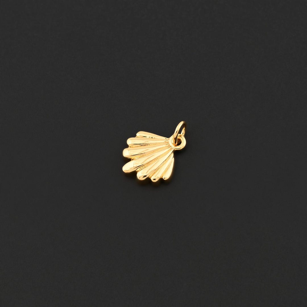Minimal Shell Minimal Shell Pendant With 18K Gold Filled Appearance for Necklace ...