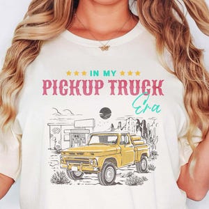 Vintage Pickup Truck Graphic Tee: Western Style Road Trip Shirt