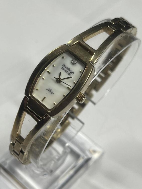Armitron Analog Wristwatch with Quartz Movement Womens Watch New Battery s-l400.jpg main image 3
