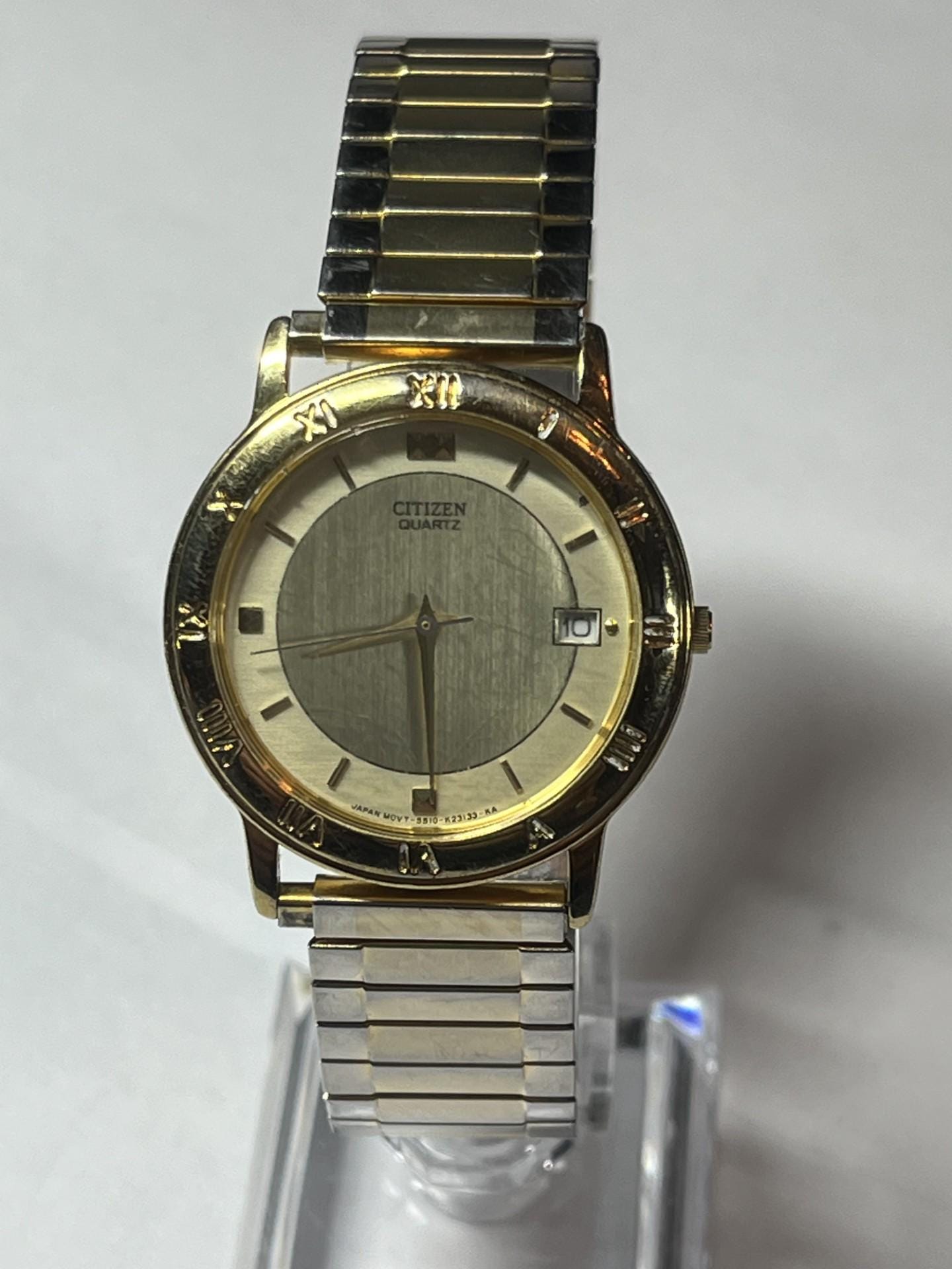 Vintage Citizen Ladies Watch Gold-tone Quartz 5510-k06860 CKW on a