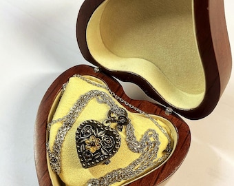 Royalton heart pendant watch in a Hearts shaped wooden box. New Battery.