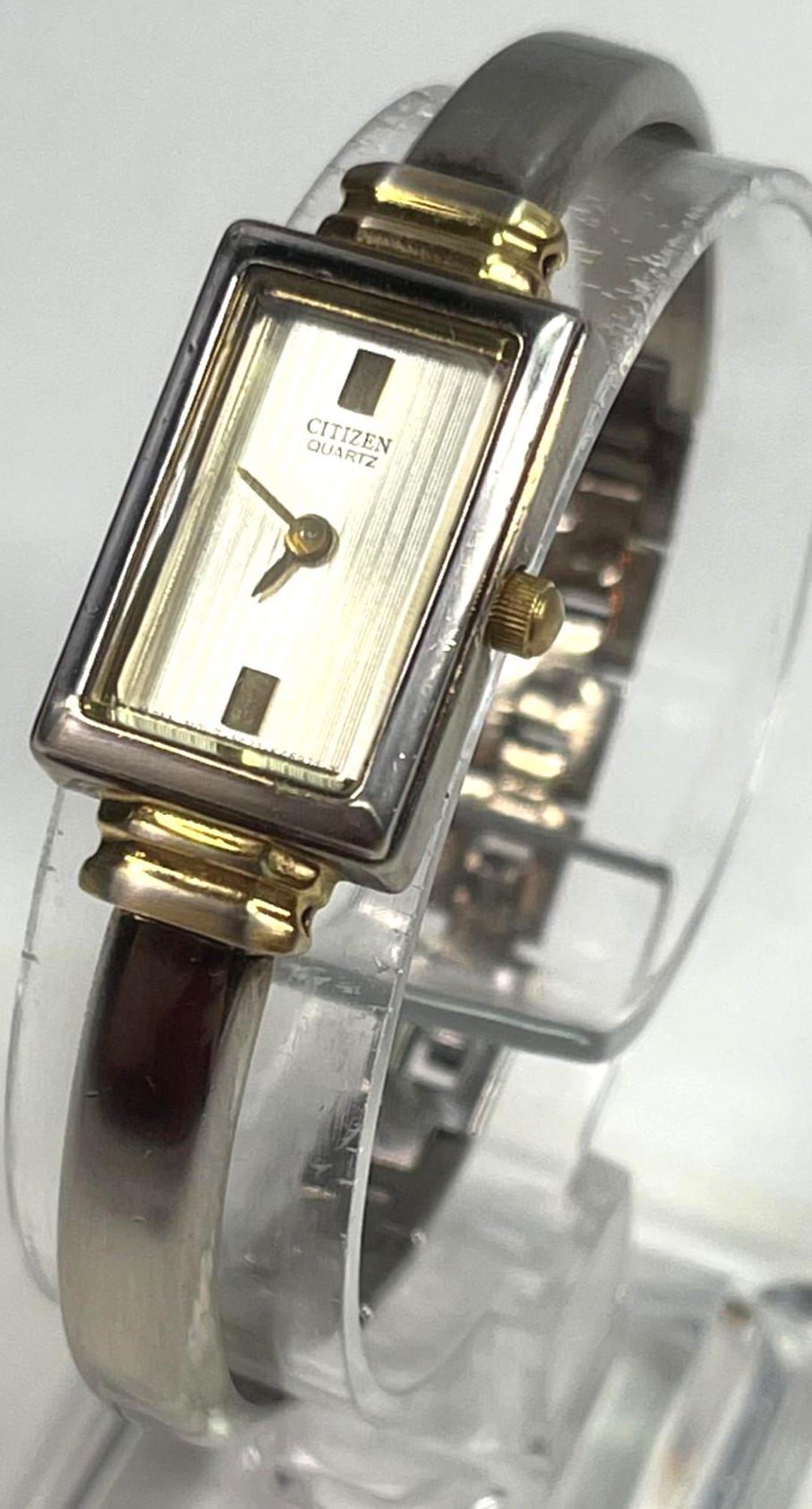 Citizen Vintage Quartz Analog Ladies Watch Two Tone 