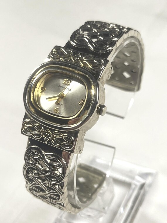 Elegant Vintage Persona Quartz Cuff Watch With a Unique Two  display picture 2