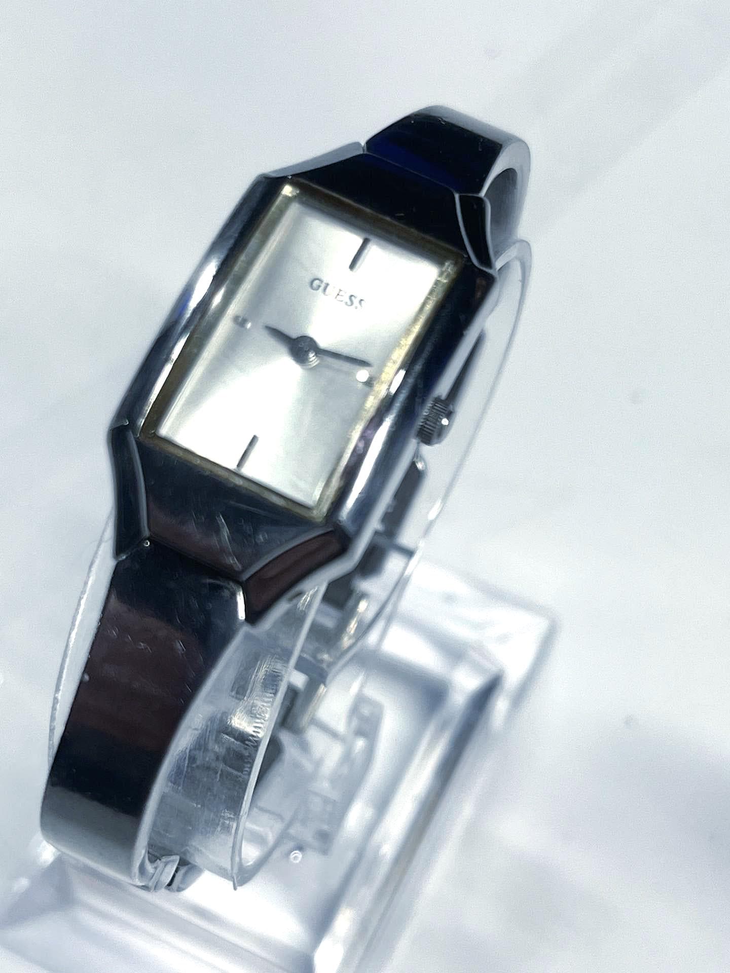 GUESS vintage Silver Bracelet Watch with Black Dial Womens Watch Elegant 1990 main image 3