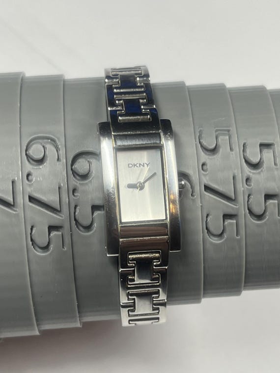 DKNY silver tone watch timeless rectangular desig… - image 4