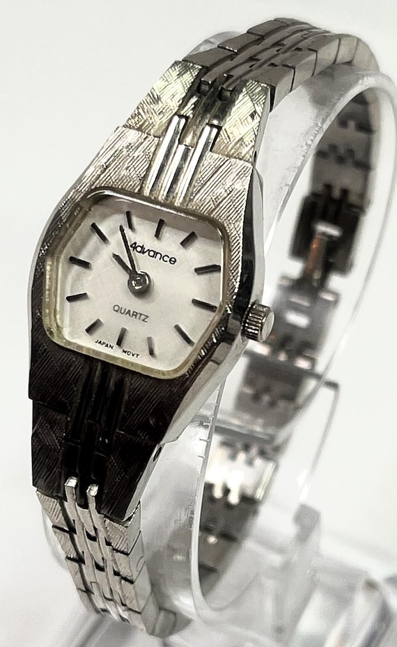 Advance Silver Quartz 19mm Ladies Watch Textured Bracelet 