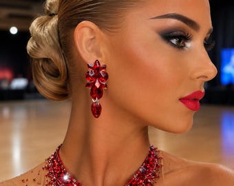 Boucles d'oreilles bijoux faits main, mariage, scène, danse. Crystals Lt. Siam
