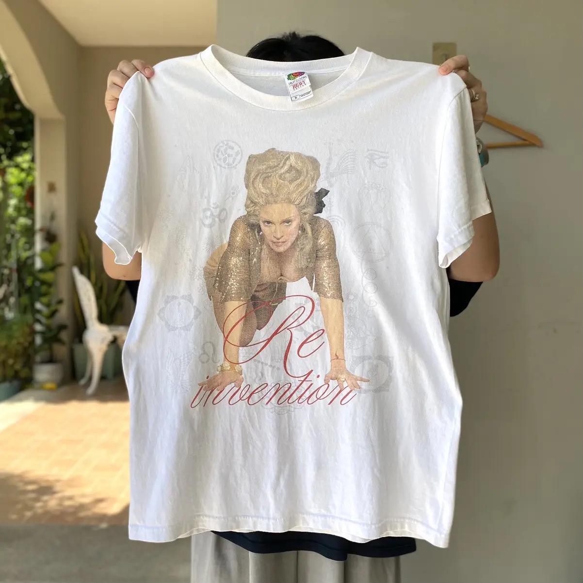 Madonna Reinvention Tour 2004シャツ Vintage 2004 Madonna Reinvention Tour T Shirt Made in USA