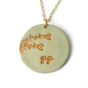 Collar Gigi, Día de la Madre para Gigi, de nietos, Joyería gigi personalizada, Regalo Gigi con iniciales infantiles