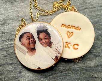 Personalized photo necklace with text on the back, photo pendant, custom photo jewelry, Family pic necklace, personalize with your words