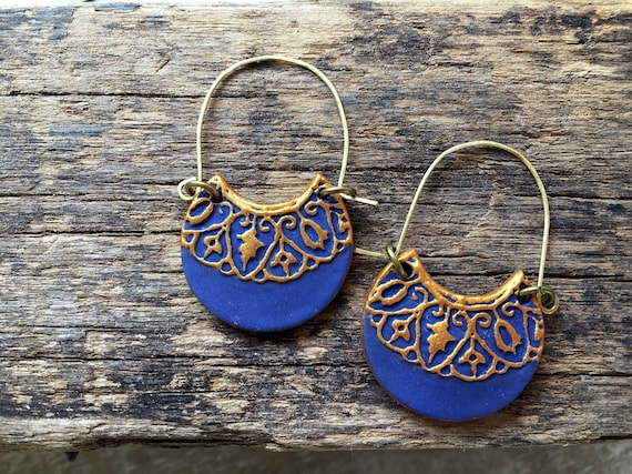 Handmade Indigo Earrings: Hammered Brass Wire, Rich Texture