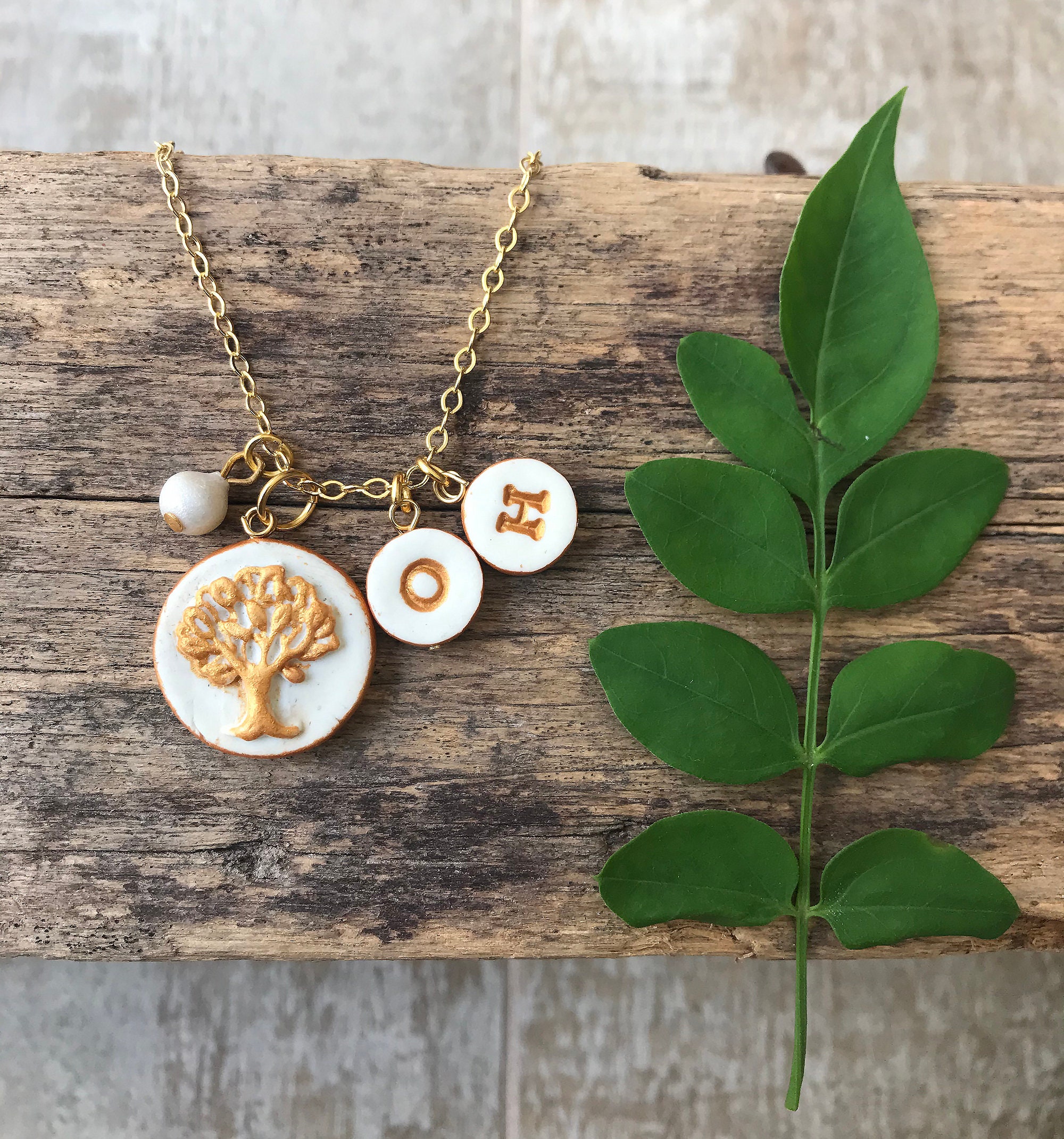 Dainty Family Tree Necklace Mother Necklace Grandma Etsy