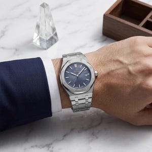 KING’S OAK BLUE - 41MM - Waterproof Quartz Analog Wristwatch with Date & Luminous Dial - Business Style Gift for Him