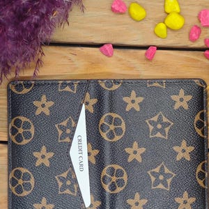 lLuxury Coin Purse, Luxury Gift Purse, Mothers Day Luxury Wallet Gift, Luxury Key Pouch, Leather Monogram Coin Purse, Luxury Coin Pouch