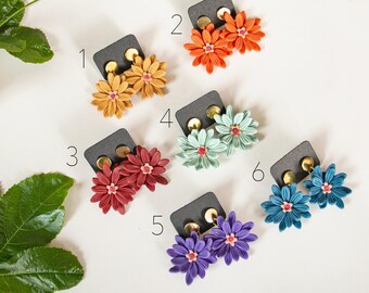 Brinco de gota de flor, brincos florais, brincos de gota, brincos de primavera de verão, brincos de argila de polímero, brincos de declaração, feitos à mão