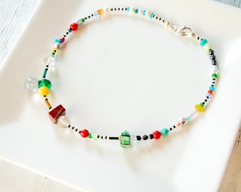 Colar de miçangas, colar de miçangas multicoloridas, colar de miçangas semipreciosas, colar de amizade, colar de miçangas variadas, gargantilha