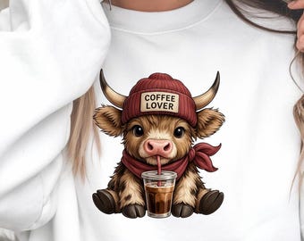 Camiseta o sudadera con estampado "Highland Cow Coffee Lover" (DTF) en Gildan. Regalo de café para ella.