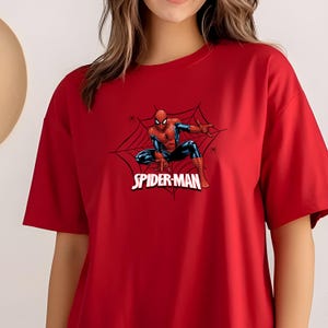 Spider-Man Shirt, Marvel Superhero Tee, Gildan Unisex T-Shirt, Comic Book Gift for Fans bild 2