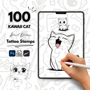 Könnte beinhalten: Digitales Kunstprodukt mit 100 handgezeichneten Kawaii-Katzen-Tattoo-Stempeln. Das Bild zeigt ein Tablet mit Katzenillustrationen, einen Stift und den Text "100 Kawaii Cat Hand Drawn Tattoo Stamps". Enthält Photoshop- und Procreate-Dateisymbole.
