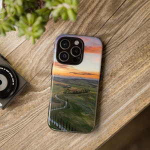 Italy Travel Phone Case: Tough, Impact-Resistant, Italian Flag Design