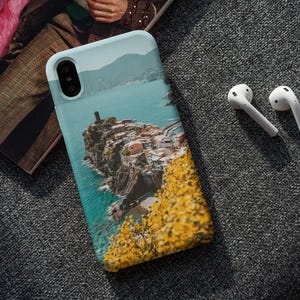 Italy Travel Phone Case: Tough, Impact-Resistant, Italian Flag Design