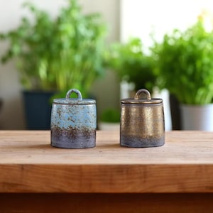 Handmade Japanese Ceramic Jar with Lid – Wabi Sabi Kitchen Canister, Tea Coffee Storage, Rustic Pottery, Minimalist Decor