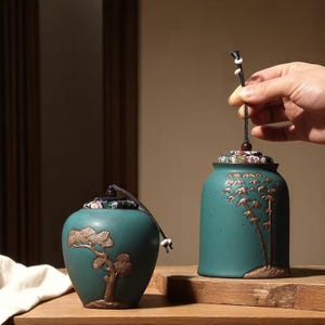 Handmade Japanese Ceramic Tea Caddy: Embossed Retro Teaware Jar